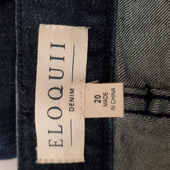 NWOT ELOQUII Classic Fit Bell Bottom Jeans sz.20 - Picture 9 of 9